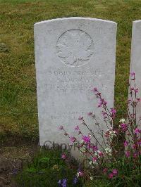 Etaples Military Cemetery - Duncan, A